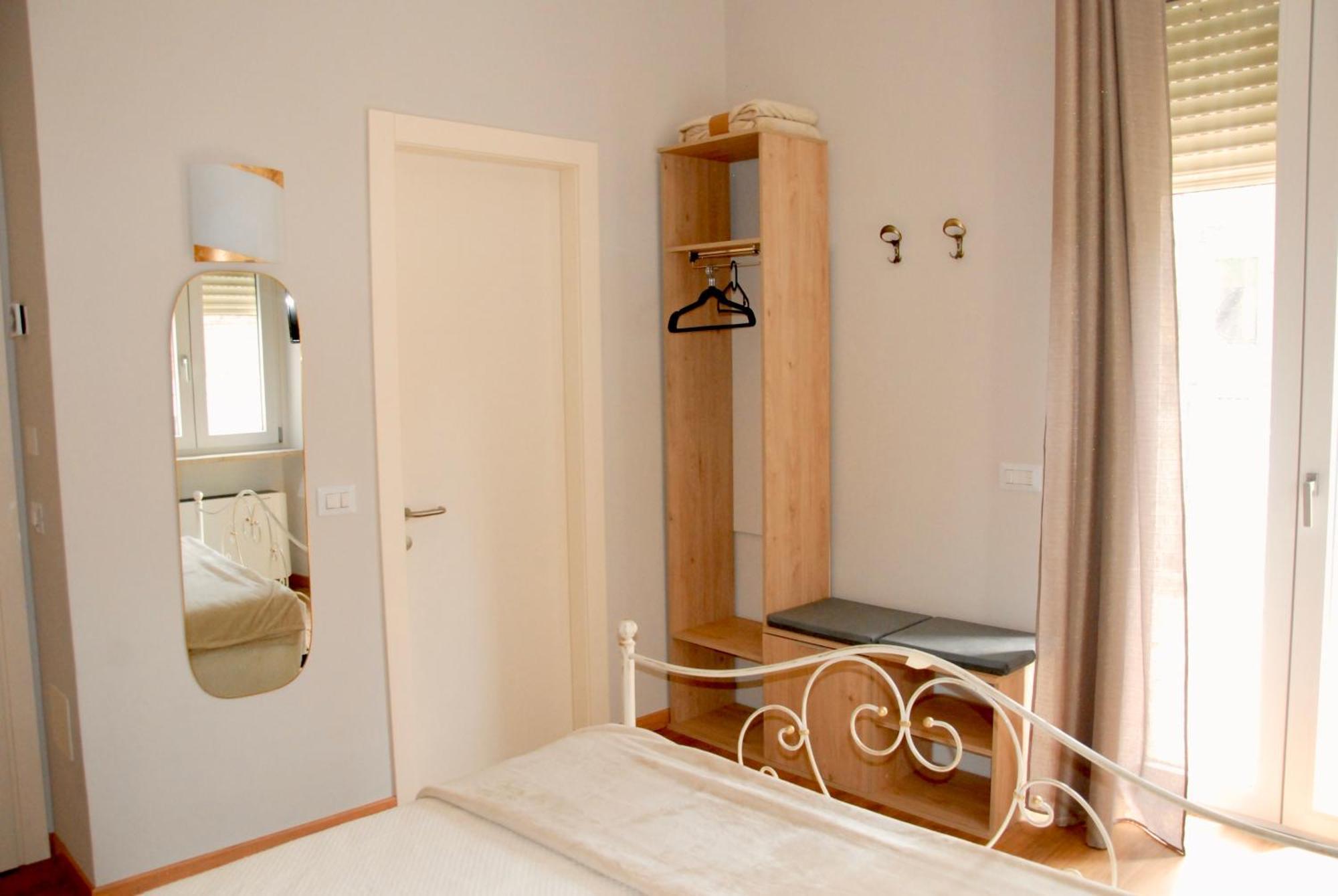 Domus 44 Rooms Verona Exterior photo