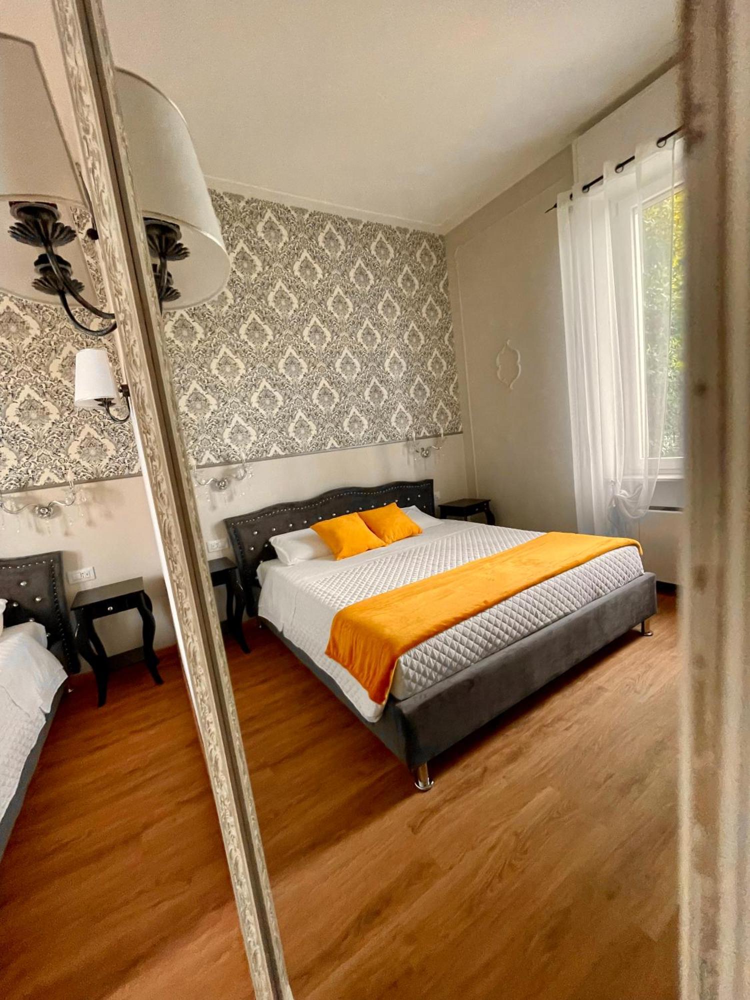 Domus 44 Rooms Verona Exterior photo