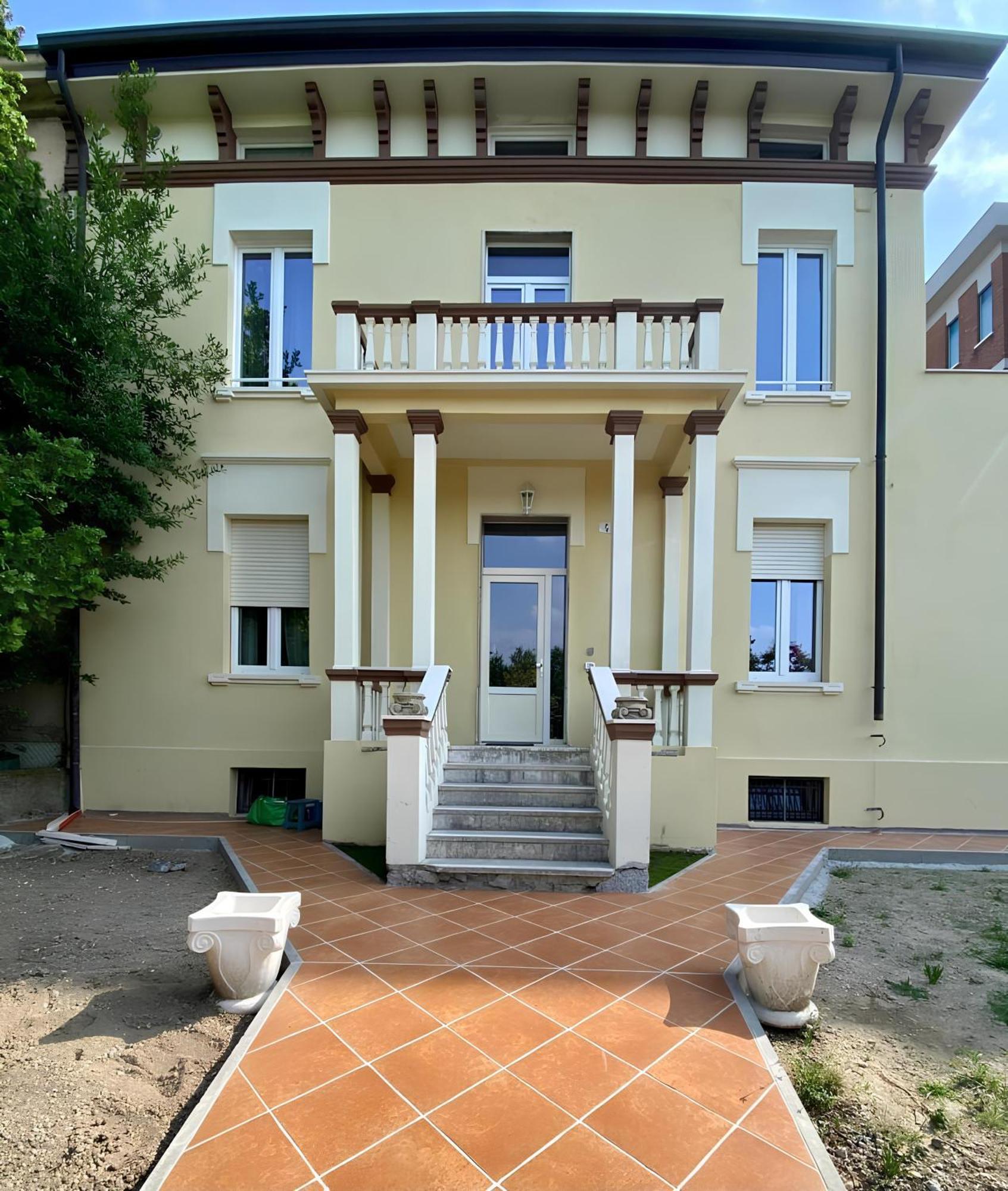 Domus 44 Rooms Verona Exterior photo